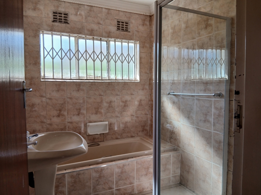 5 Bedroom Property for Sale in Dawn Eastern Cape